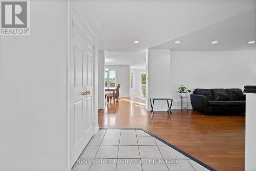 14 Pioneer Ridge Court — photo 11 of 40