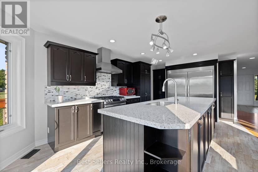 14 Pioneer Ridge Court — photo 17 of 40
