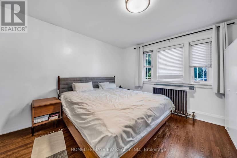 131 Heddington Avenue — photo 14 of 40