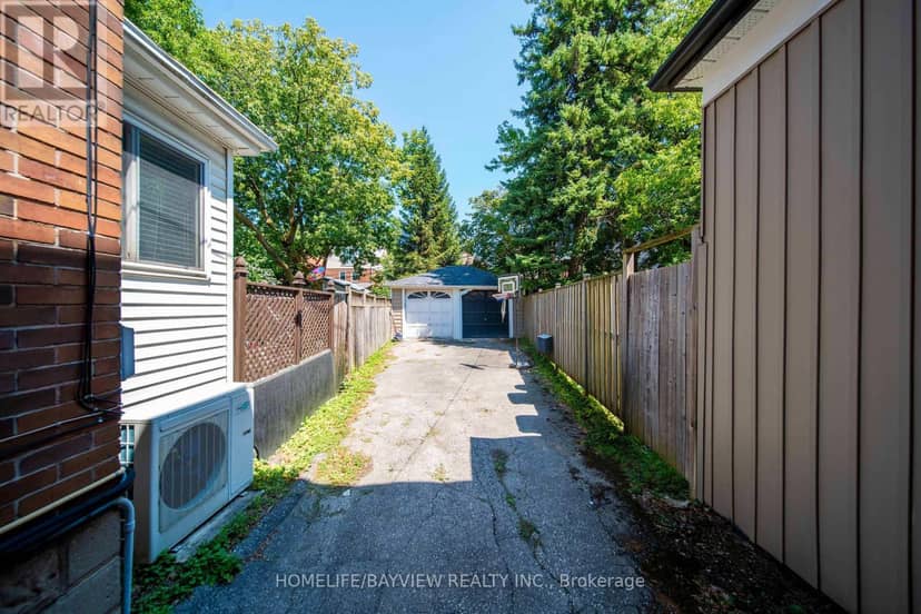 131 Heddington Avenue — photo 29 of 40