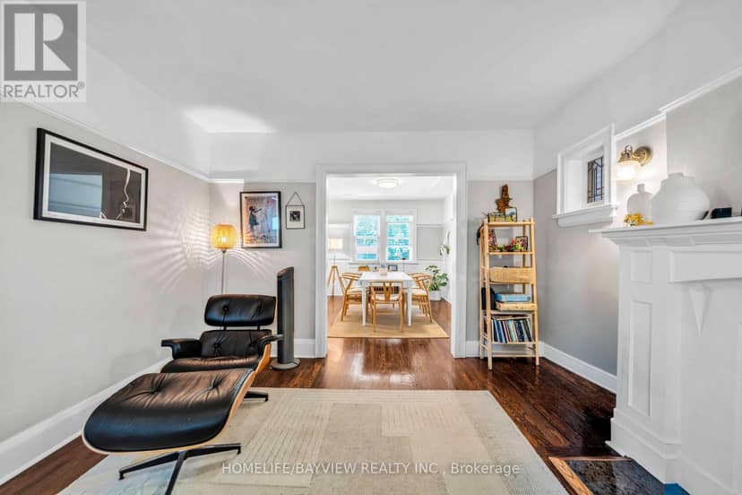 131 Heddington Avenue — photo 8 of 40
