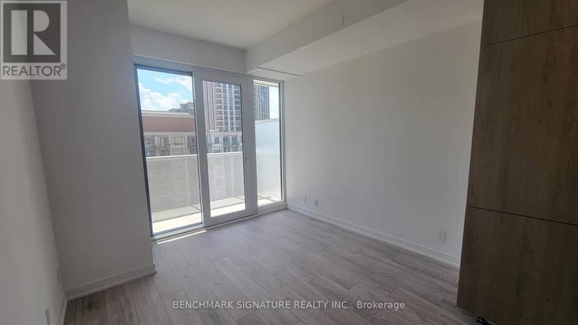1312 - 15 Holmes Avenue — photo 3 of 13