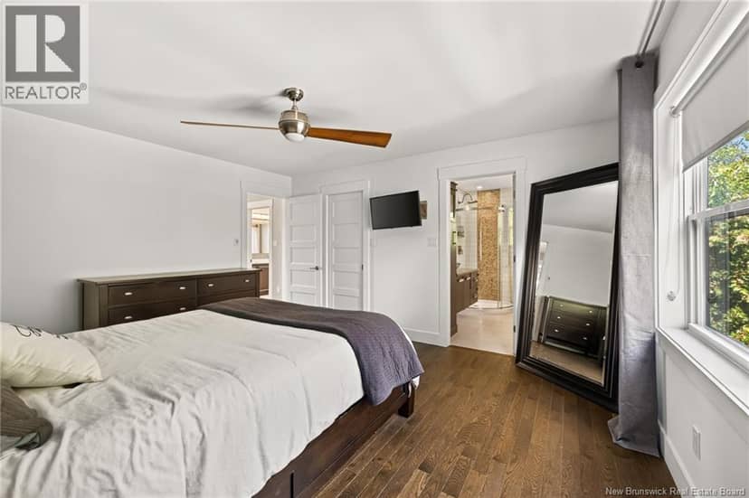 165 Larochelle — photo 25 of 40