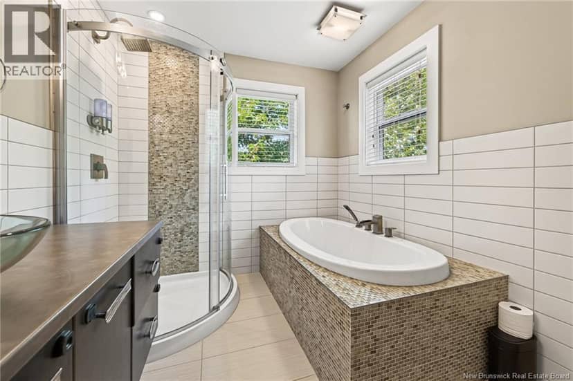 165 Larochelle — photo 26 of 40