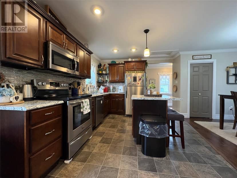 145 Main Street — photo 9 of 40