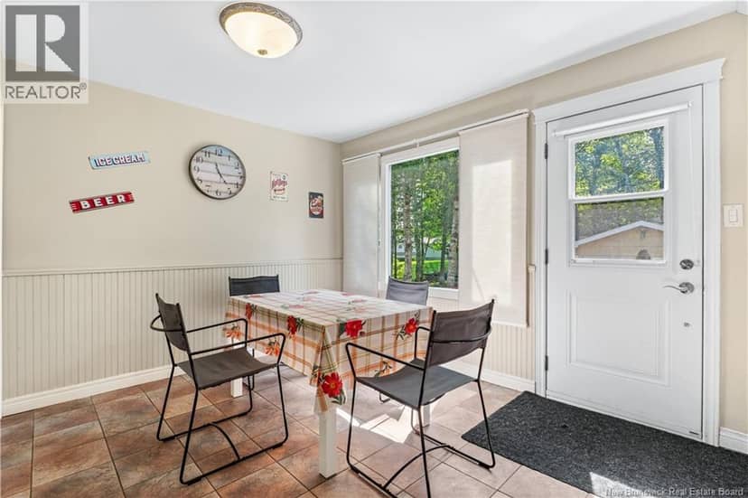 429 Beauport Street — photo 10 of 33