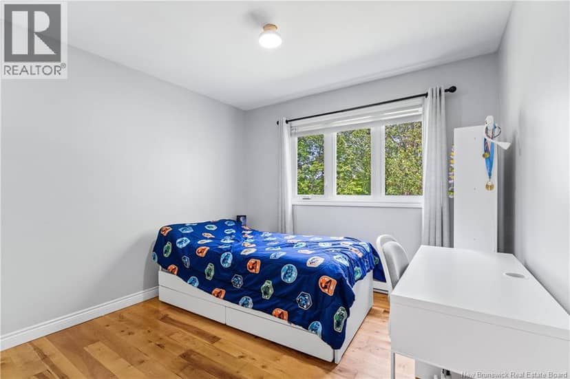 429 Beauport Street — photo 15 of 33