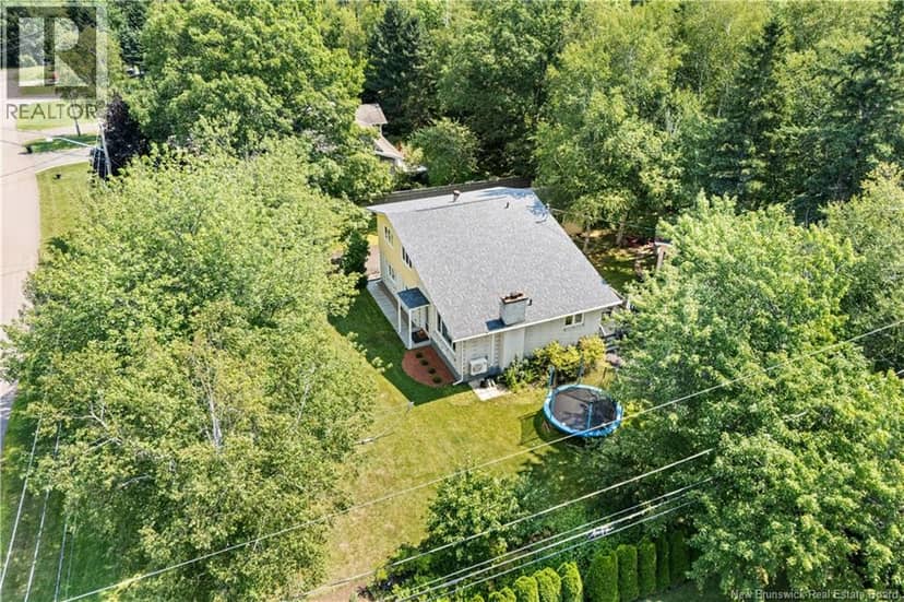 429 Beauport Street — photo 2 of 33