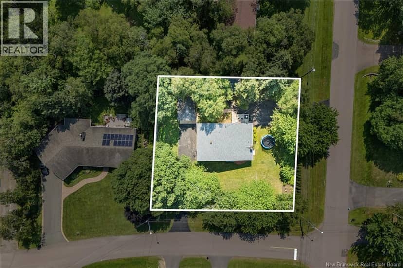 429 Beauport Street — photo 4 of 33