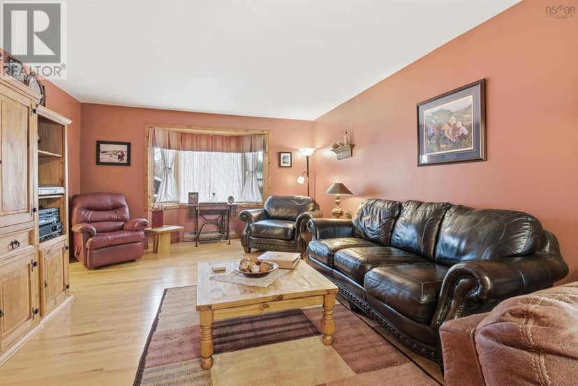 123 Trout Lake Road — photo 16 of 40