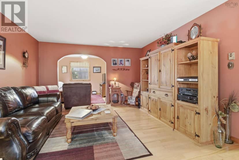 123 Trout Lake Road — photo 17 of 40