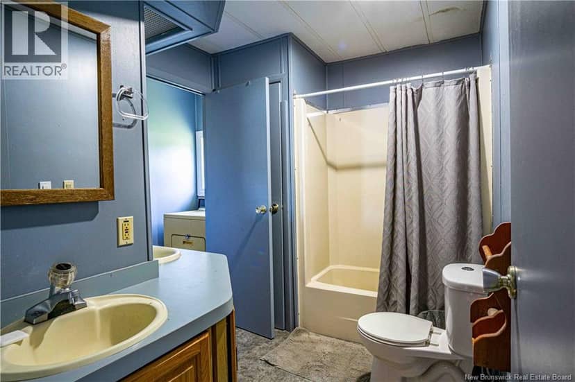 423 Route 105 — photo 12 of 18
