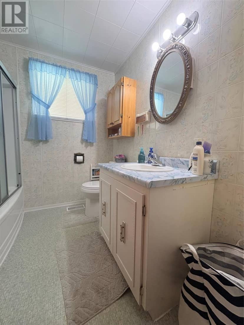 71 Premier Drive — photo 14 of 40