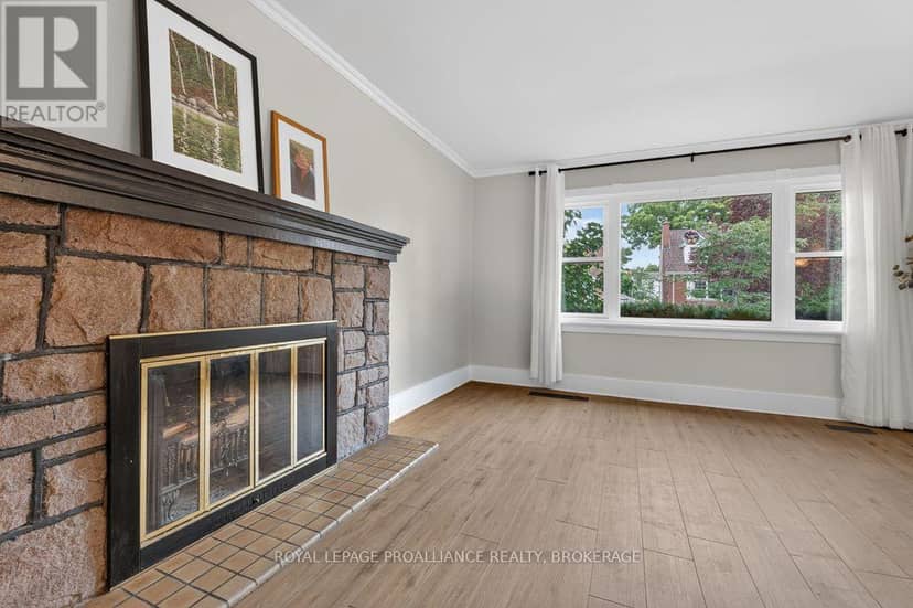 265 College Street, Kingston, photo 4
