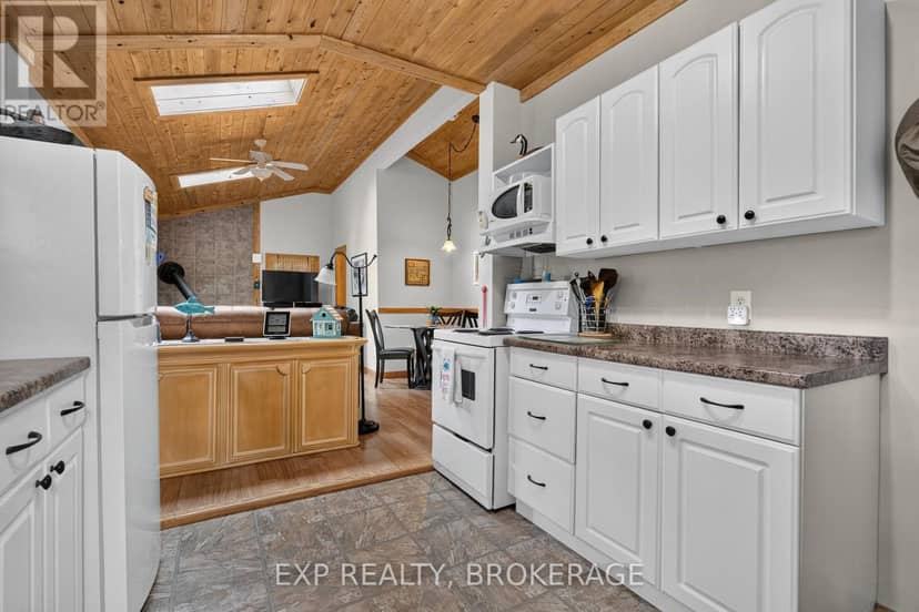 5505 Rideau Road — photo 7 of 40