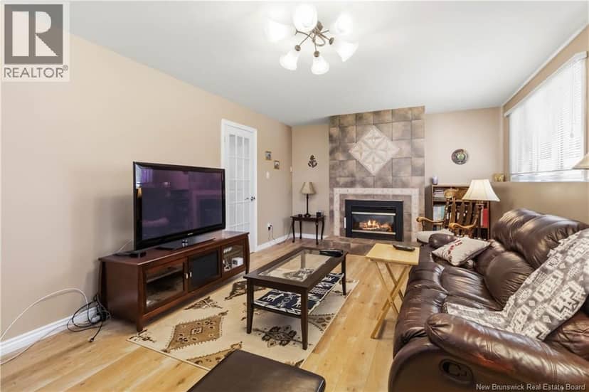 35 Firwood Crescent — photo 35 of 40