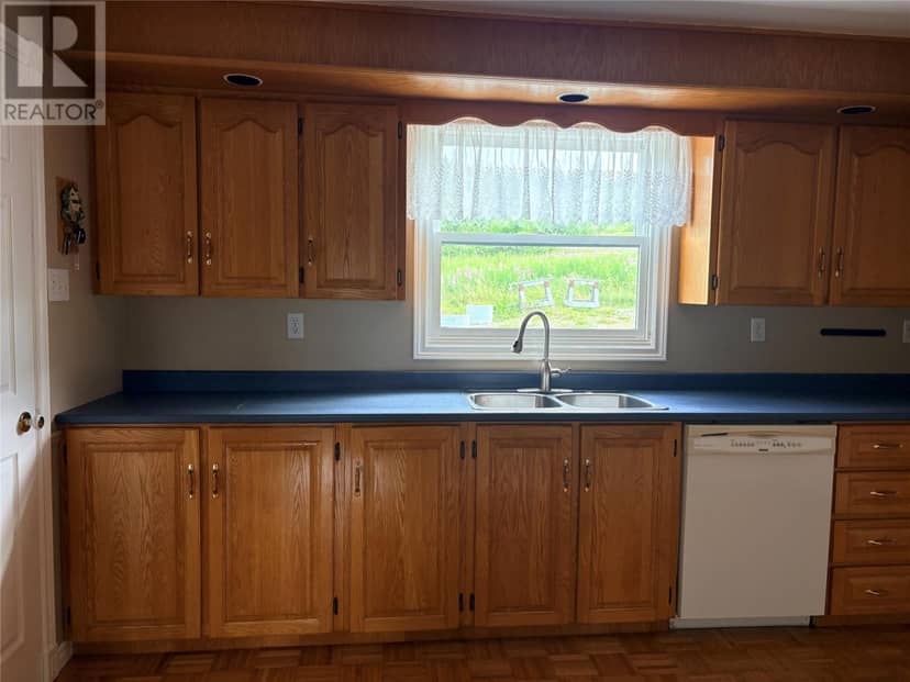 79 Harbour Drive — photo 16 of 40