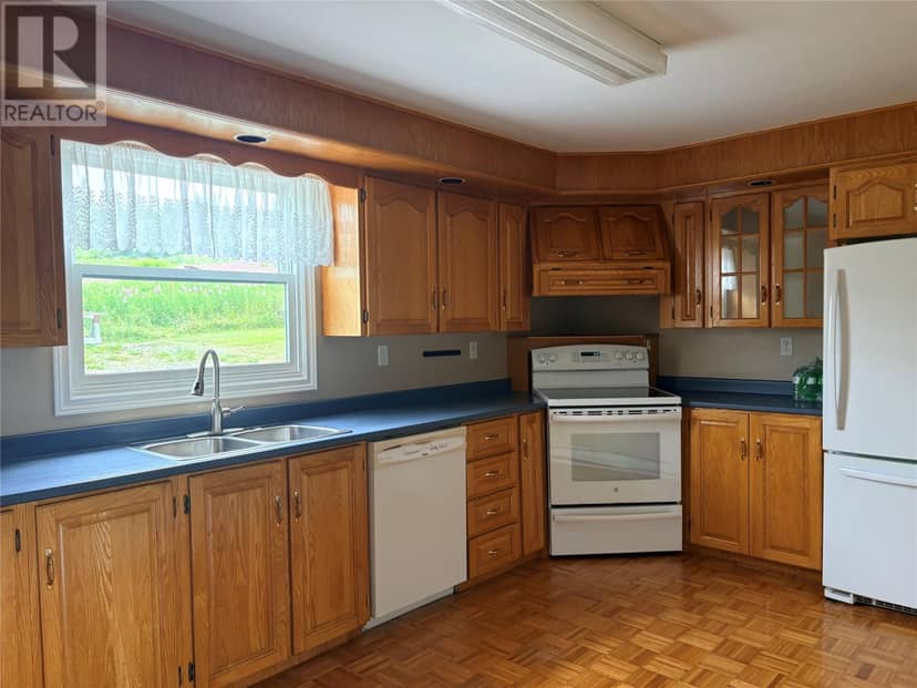 79 Harbour Drive — photo 19 of 40