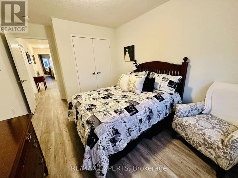 1541 Wheatcroft Drive — photo 17 of 18
