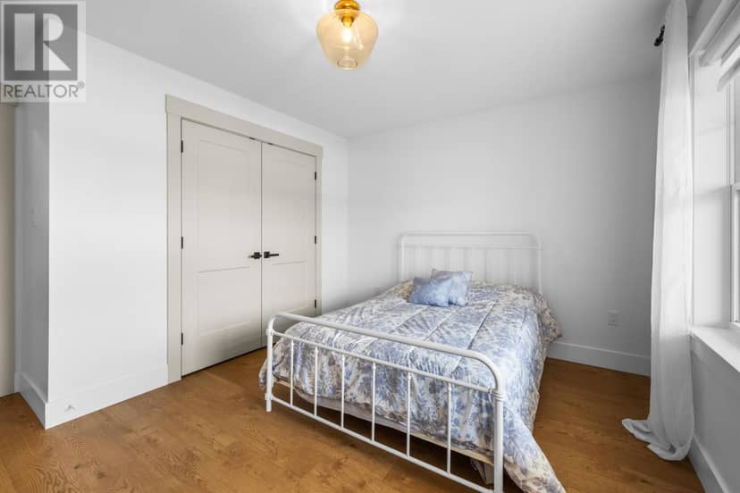 36 Emily Drive — photo 16 of 34