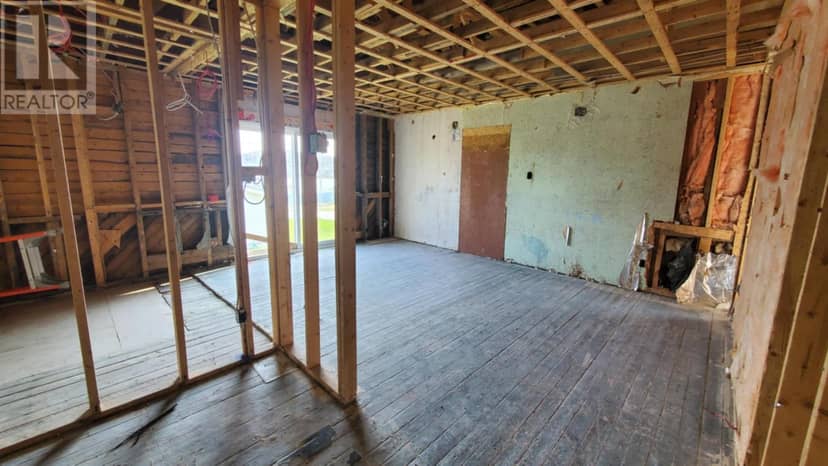 239-245 East Street — photo 10 of 34