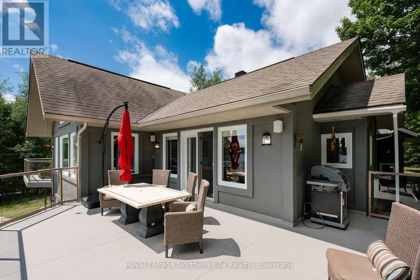 571 D Regal Road — photo 17 of 40