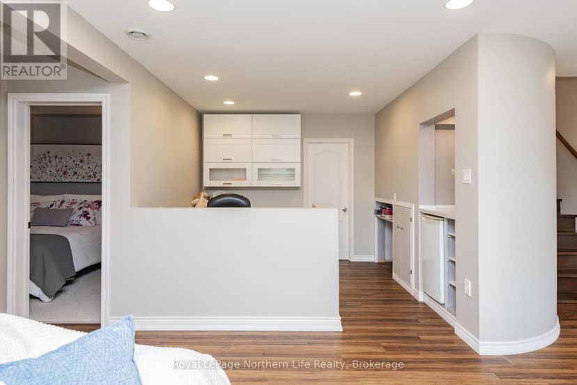 571 D Regal Road — photo 32 of 40