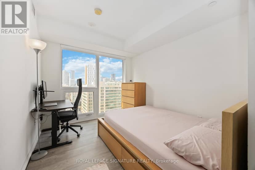 1725 - 251 Jarvis Street — photo 19 of 40
