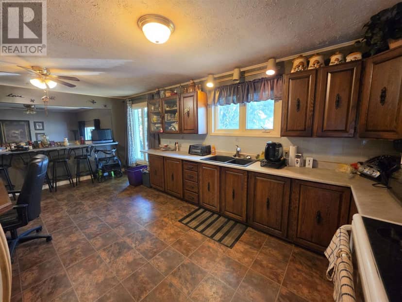 87 Letcher ST — photo 3 of 22