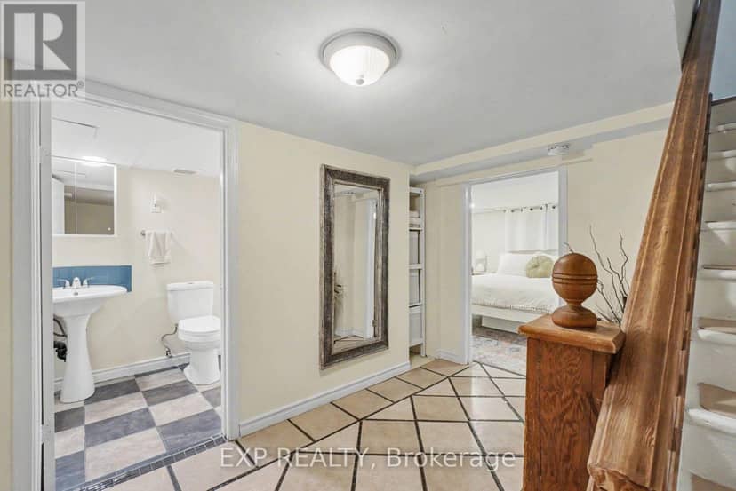 314 O'Connor Street — photo 16 of 40
