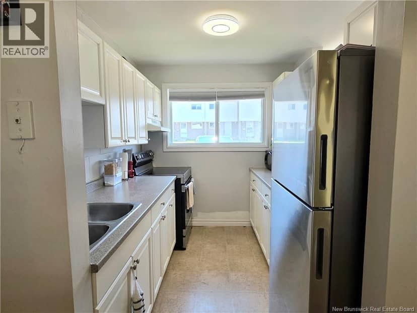 24 Suffolk Street Unit# 35 — photo 9 of 32