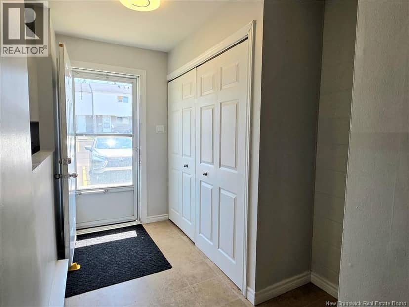 24 Suffolk Street Unit# 35 — photo 2 of 32