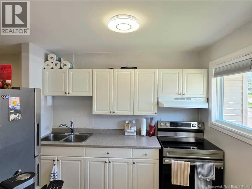 24 Suffolk Street Unit# 35 — photo 4 of 32