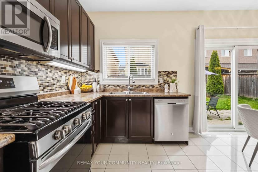 28 Cater Avenue — photo 22 of 40