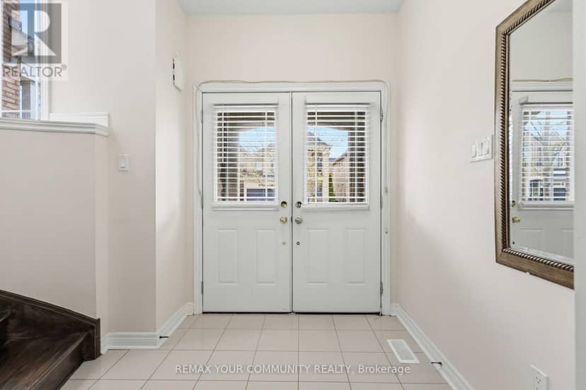 28 Cater Avenue — photo 5 of 40