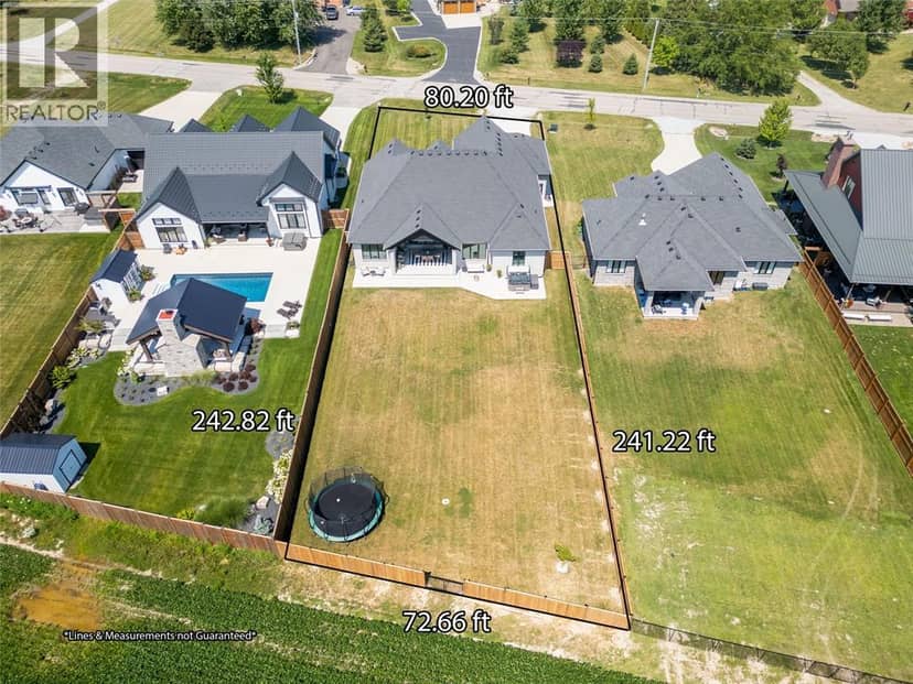 3665 Egremont Road, Plympton-Wyoming, photo 7