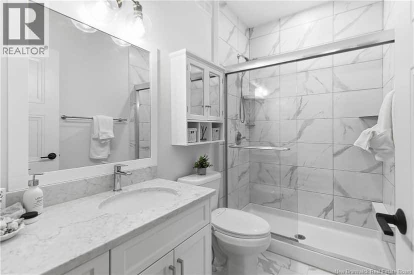 607 Royal Oaks Boulevard — photo 26 of 40