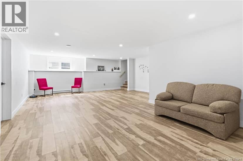 607 Royal Oaks Boulevard — photo 32 of 40