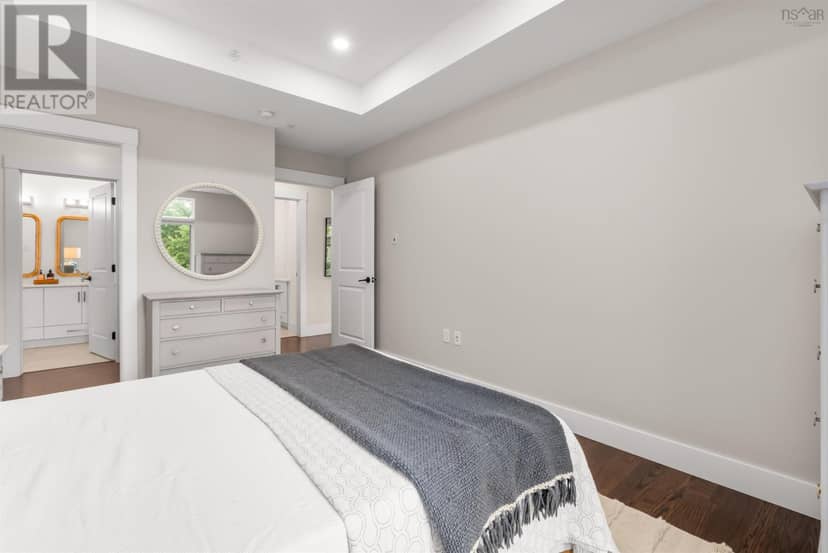 310 1990 Vernon Street — photo 14 of 26