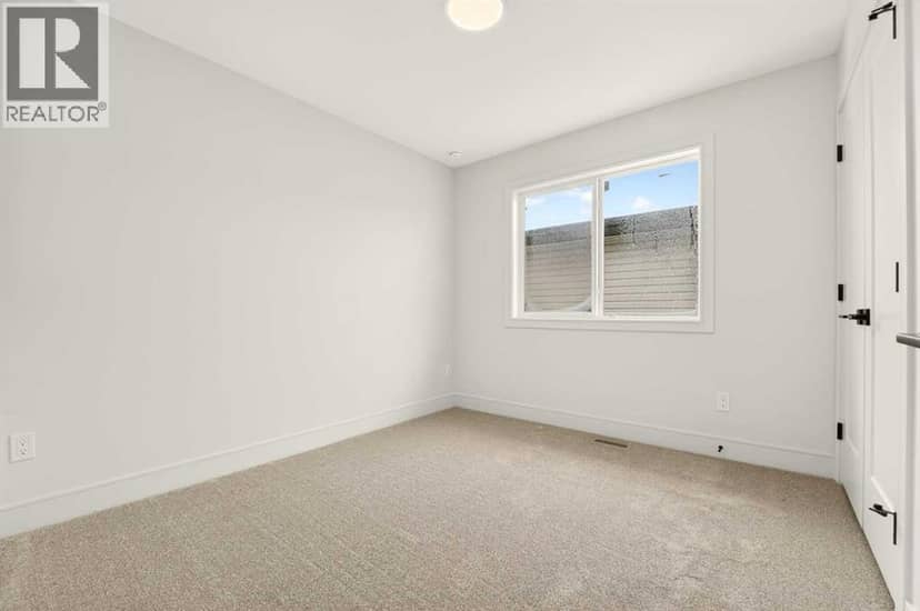 2518 44 Street S — photo 26 of 36
