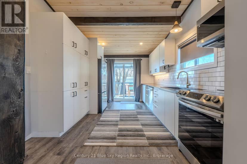 647 Douglas Street, North Bay, photo 8