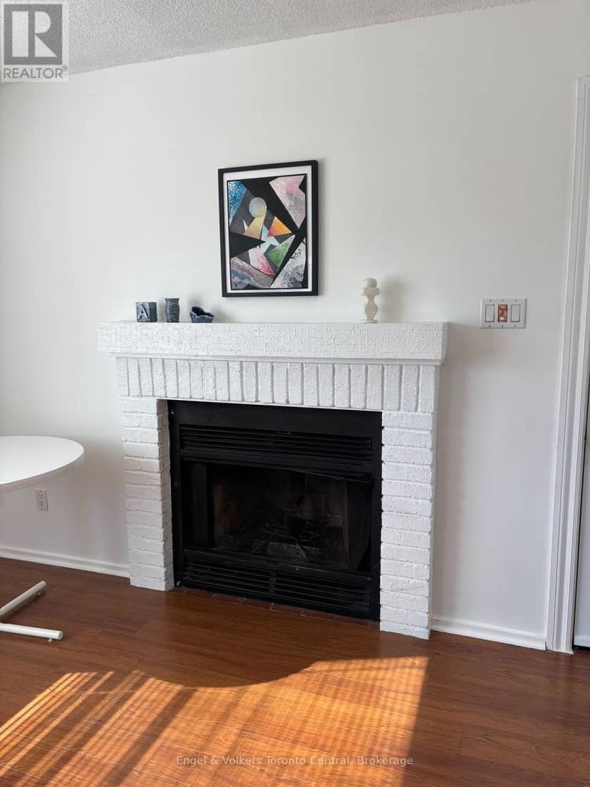 93 - 23 Dawson Drive — photo 12 of 18