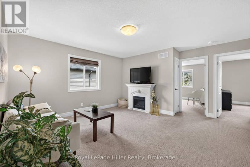 15 Robertson Drive — photo 21 of 40