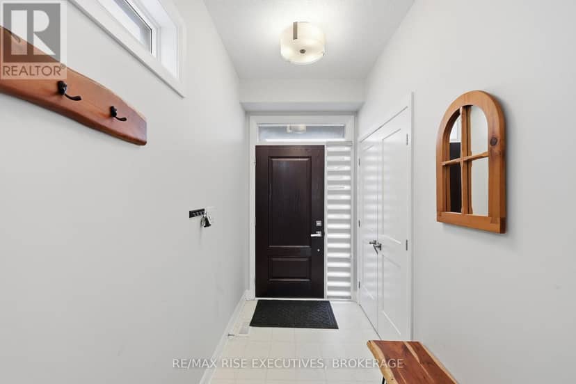 1233 Max Crescent — photo 13 of 40