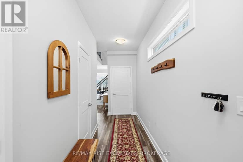1233 Max Crescent — photo 14 of 40