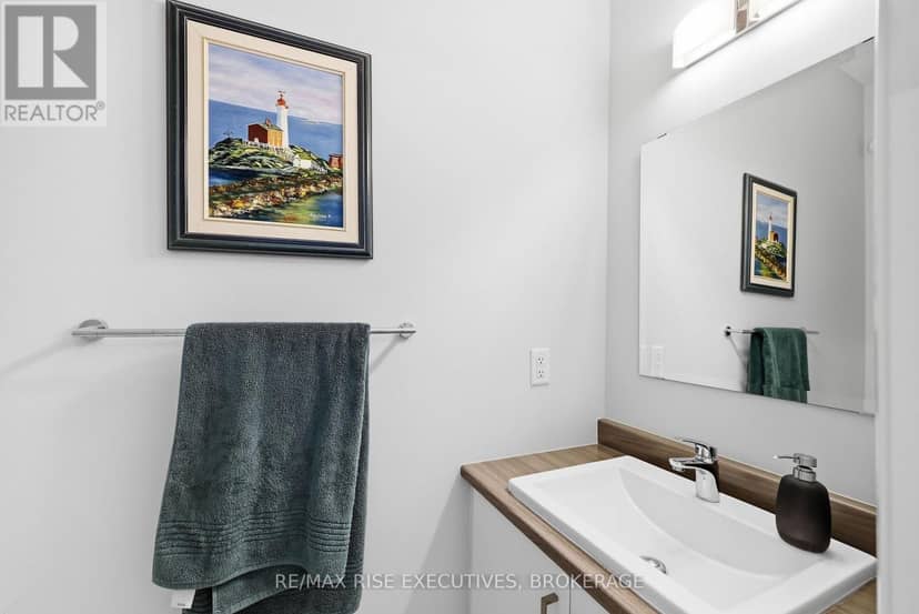 1233 Max Crescent — photo 15 of 40