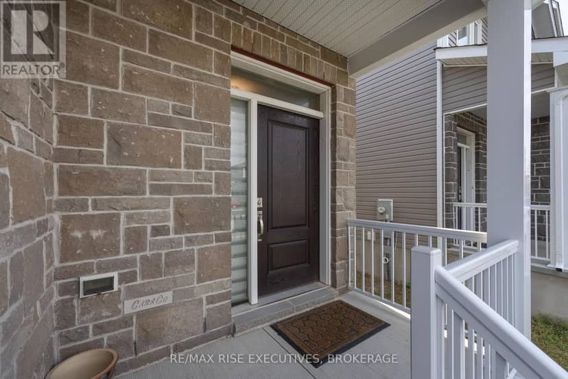 1233 Max Crescent — photo 5 of 40