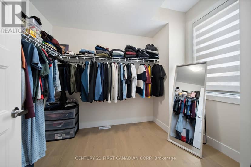 8-7966 Fallon Drive — photo 26 of 40