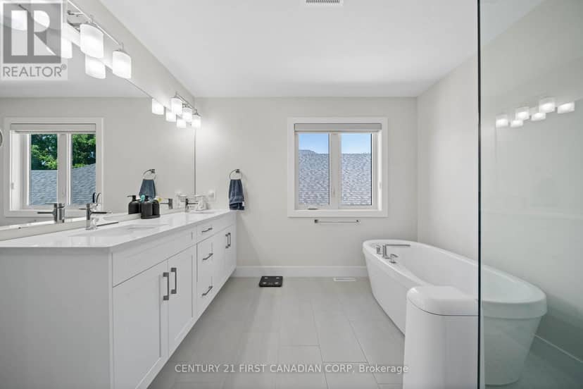 8-7966 Fallon Drive — photo 27 of 40