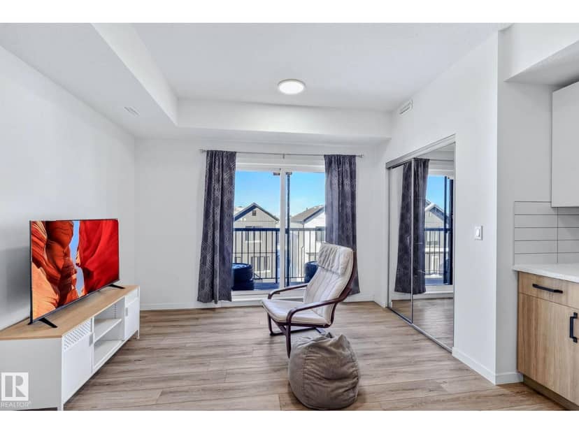 #301 864 Secord Bv NW — photo 11 of 18